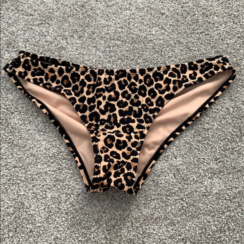 Xhilaration bottoms